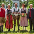 Gruppenfoto mit Martin Kern (Preisträger "Schwäbische Nachtigall" 2024)