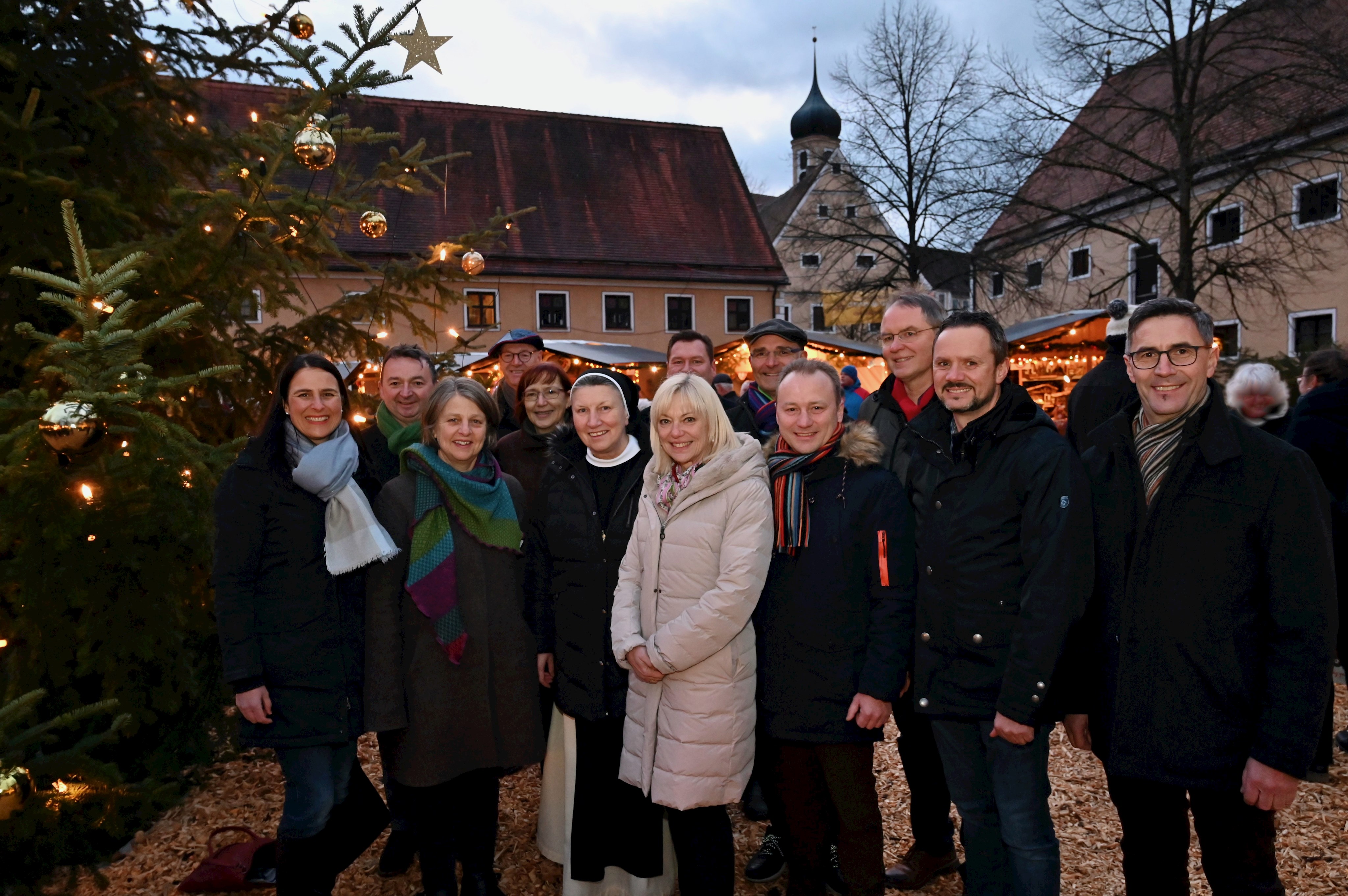 15.500 Gäste am Oberschönenfelder Weihnachtsmarkt 